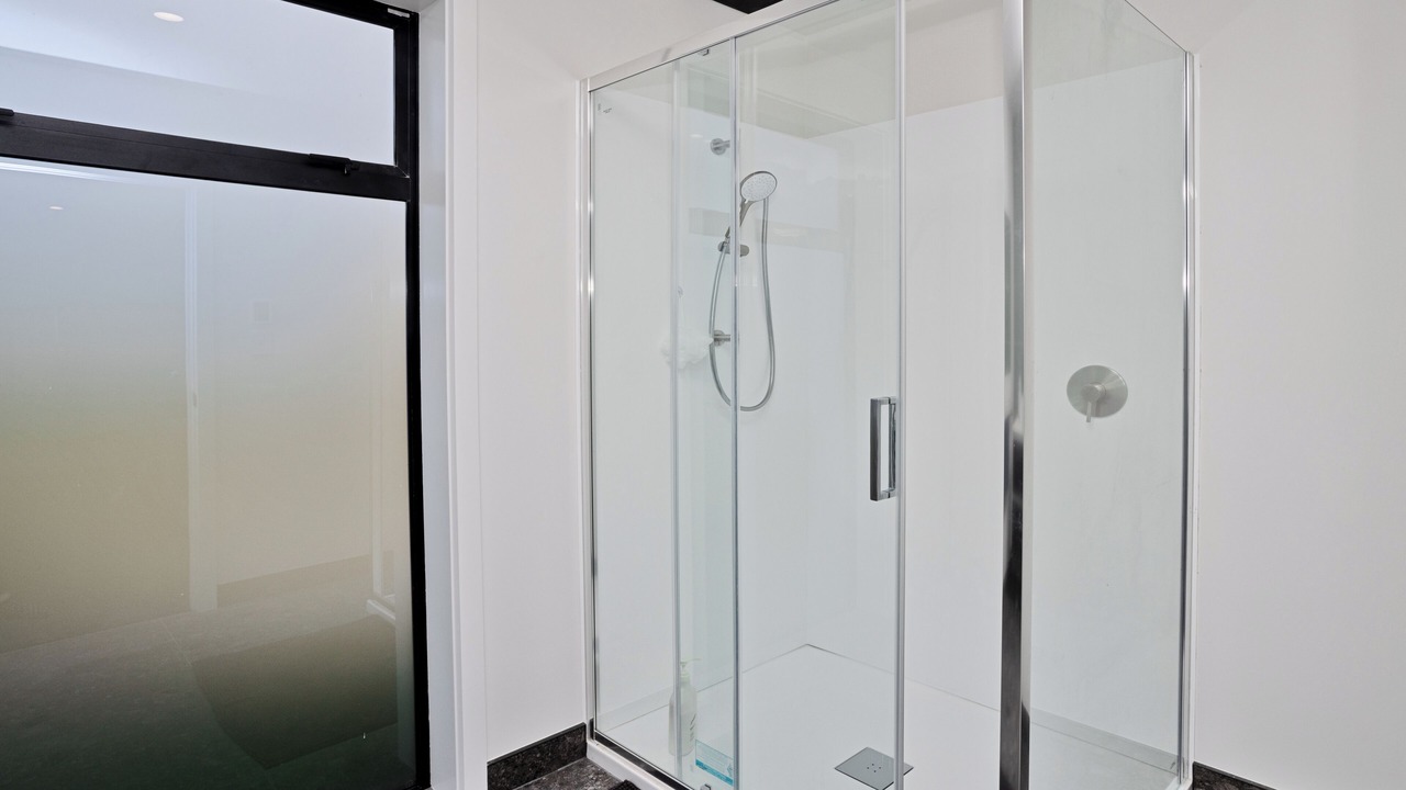 Photo of Bathroom in Colac Bay