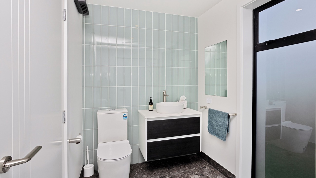Photo of Bathroom in Colac Bay