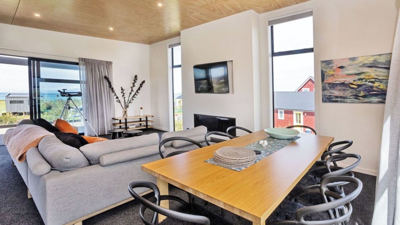 Photo of Livingroom in Colac Bay