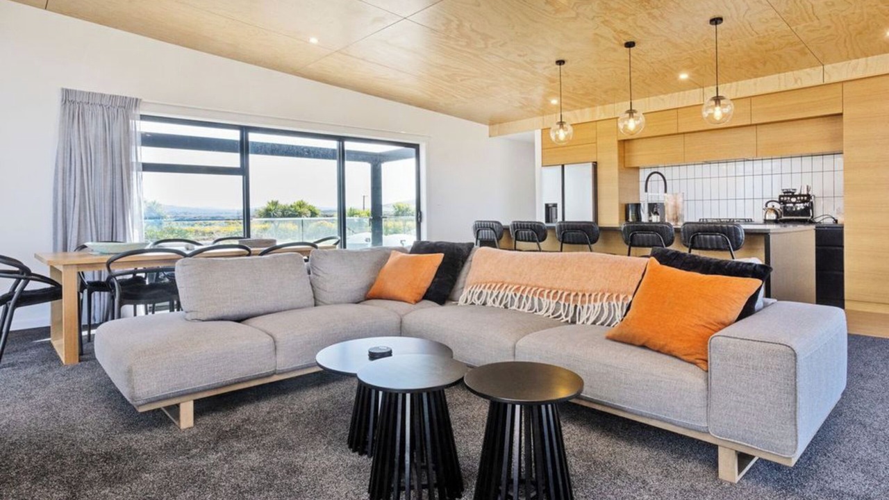 Photo of Livingroom in Colac Bay