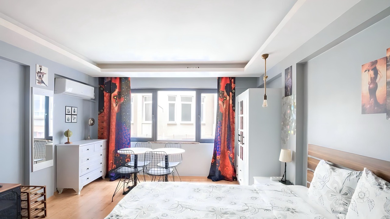 Photo of Bedroom in Bomonti