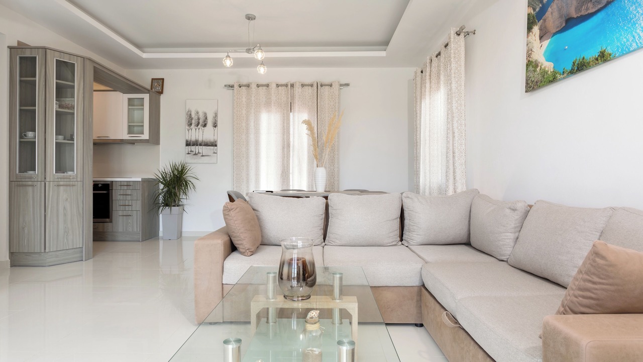 Photo of Livingroom in Elation