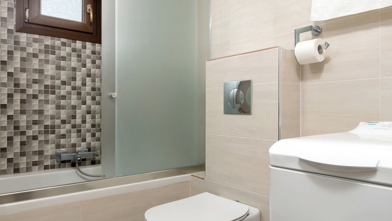 Photo of Bathroom in Elation