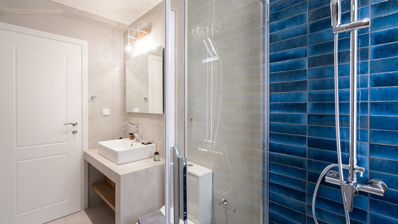 Photo of Bathroom in Exarhia