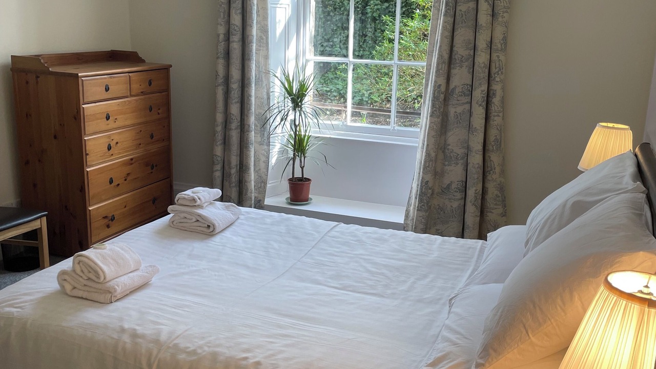 Photo of Bedroom in Newington