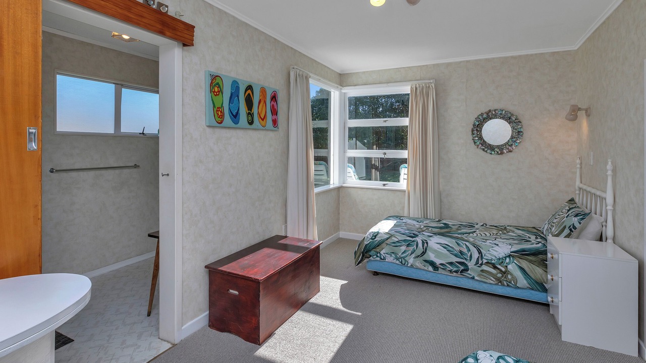 Photo of Bedroom in Matapouri