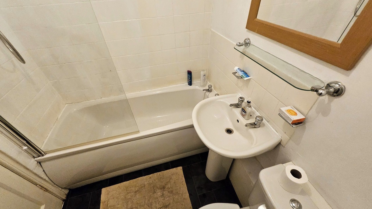 Photo of Bathroom in Tollcross