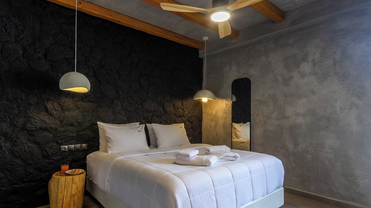 Photo of Bedroom in Adamas