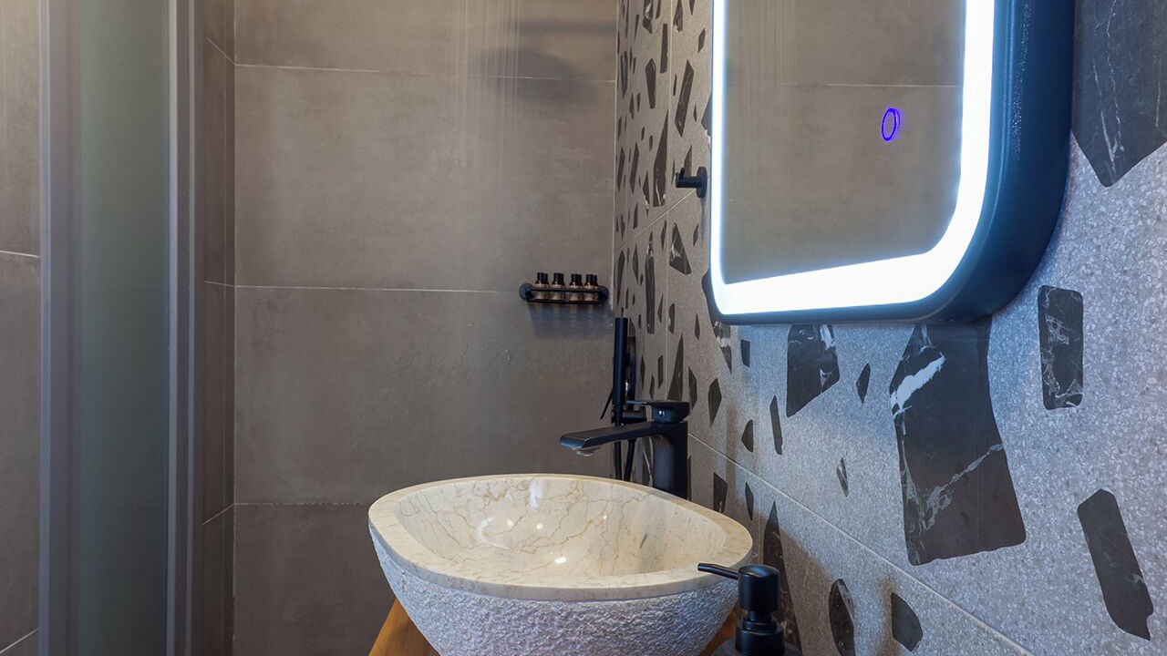 Photo of Bathroom in Adamas