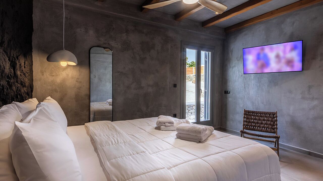 Photo of Bedroom in Adamas
