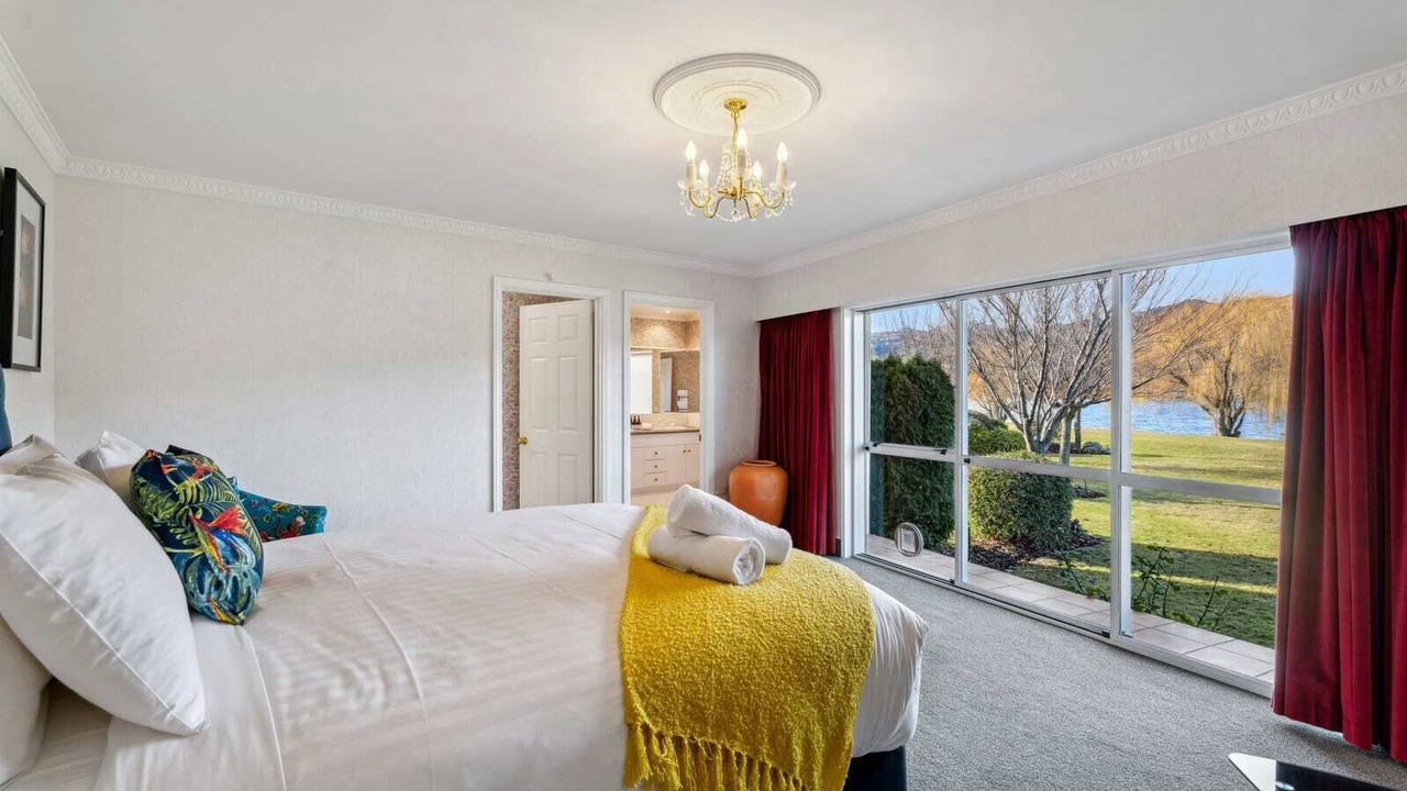 Photo of Bedroom in Lowburn