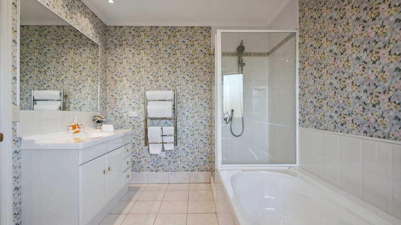 Photo of Bathroom in Lowburn