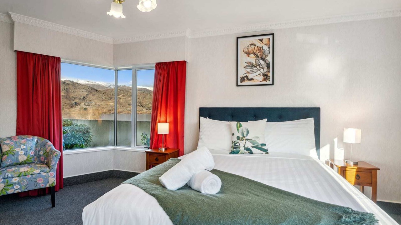 Photo of Bedroom in Lowburn