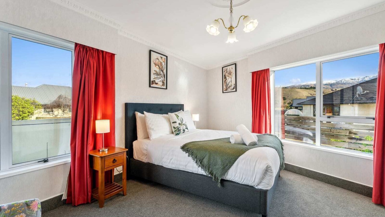Photo of Bedroom in Lowburn