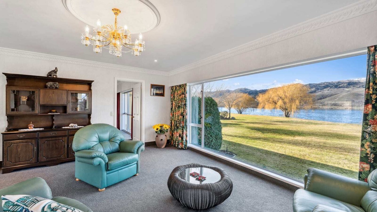 Photo of Livingroom in Lowburn