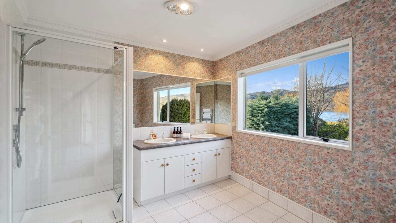Photo of Bathroom in Lowburn