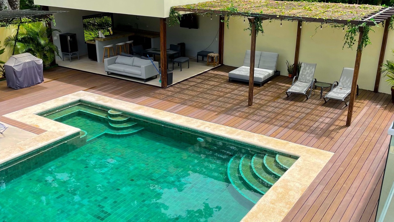 Photo of Outdoor in Barrio Ricos y Famosos