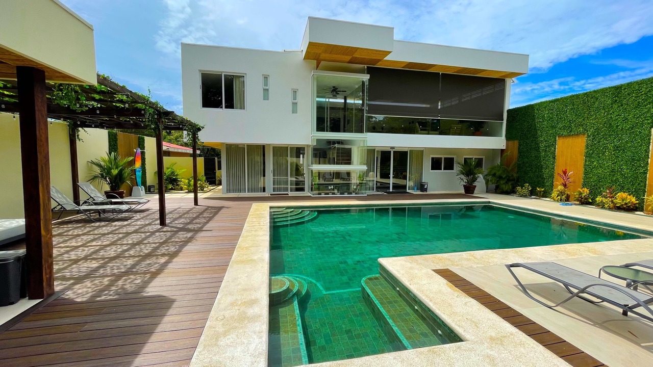 Photo of Outdoor in Barrio Ricos y Famosos