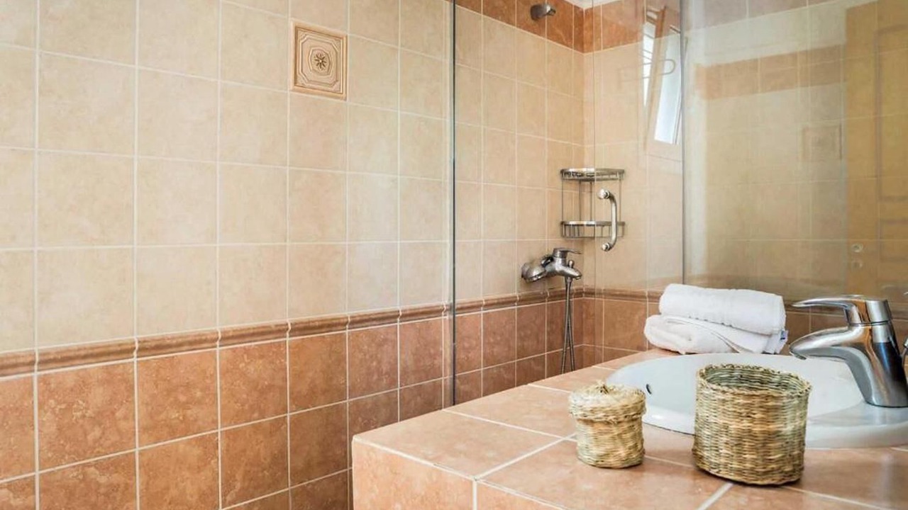 Photo of Bathroom in Kateleios