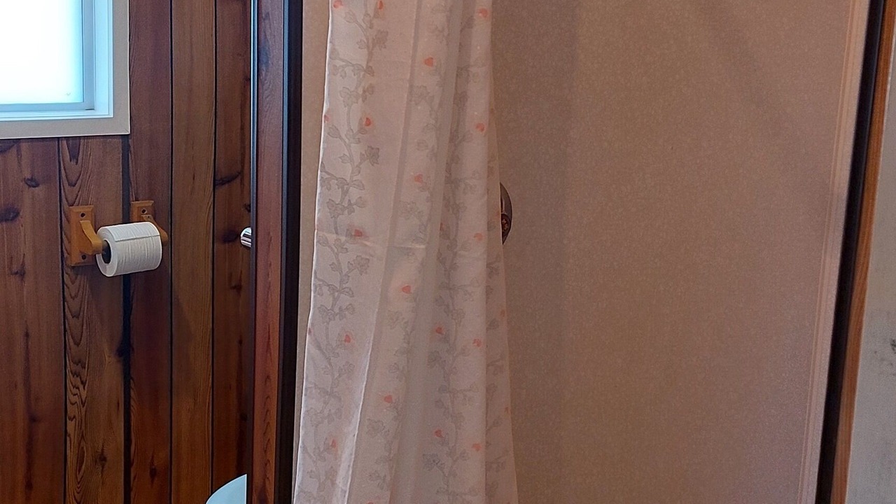 Photo of Bathroom in Rerewhakaaitu