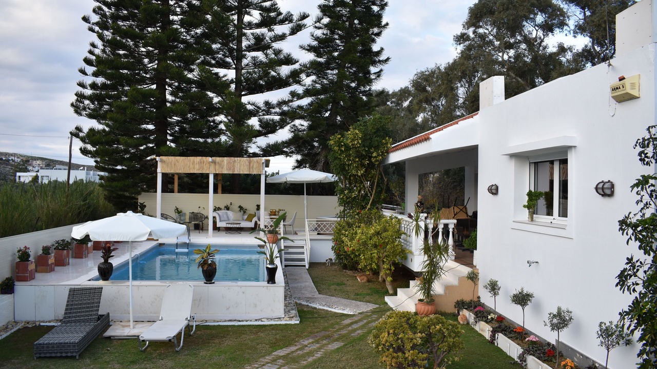 Photo of Outdoor in Karteros