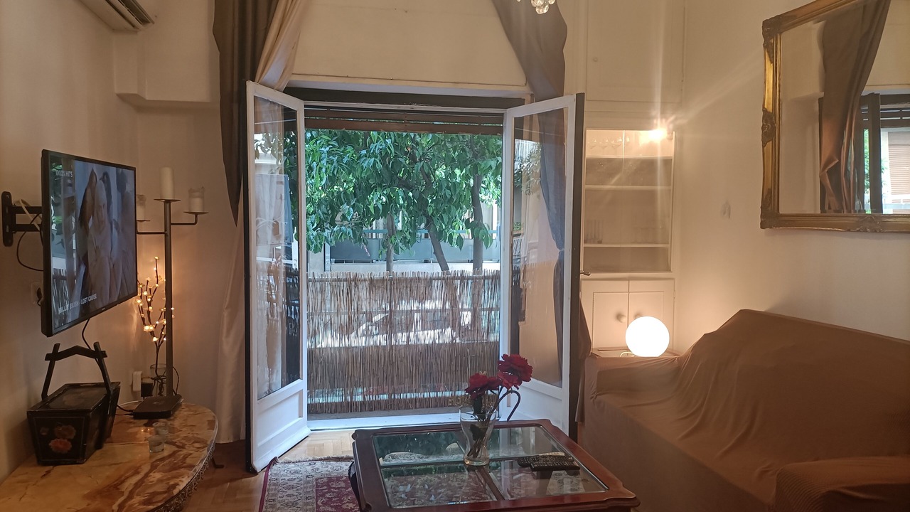 Photo of Livingroom in Neos Kosmos