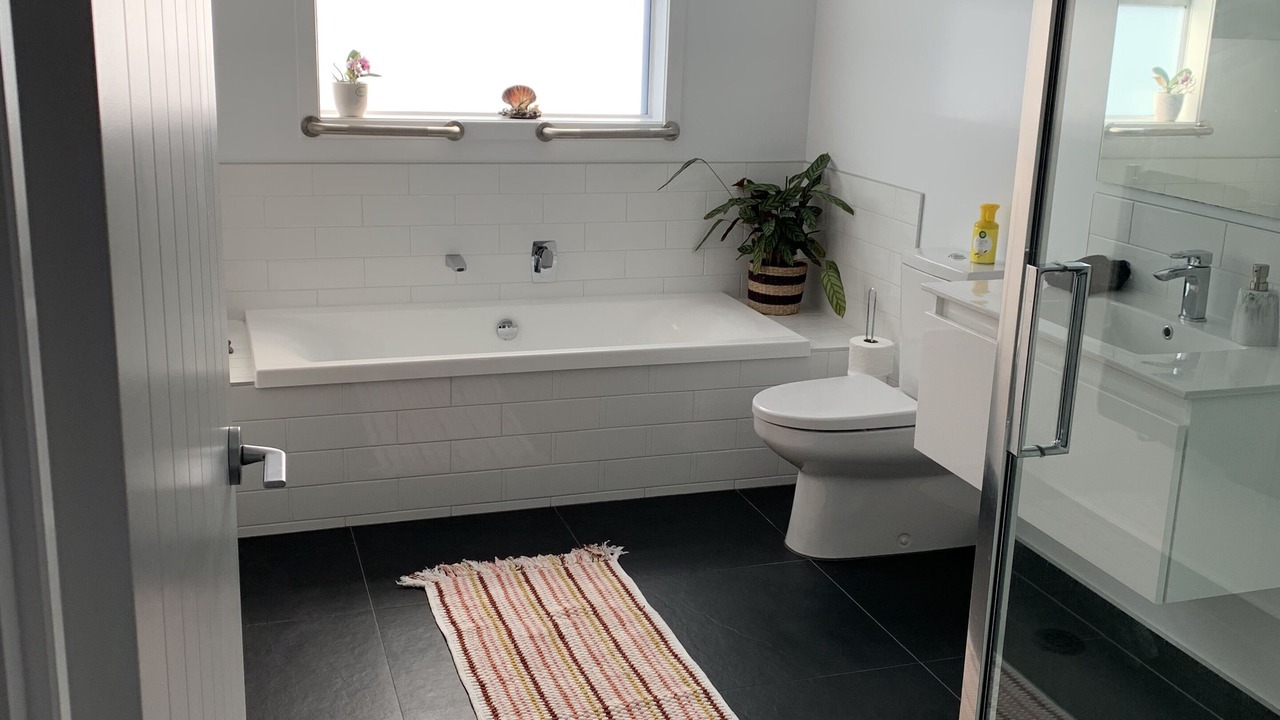 Photo of Bathroom in Papamoa Beach
