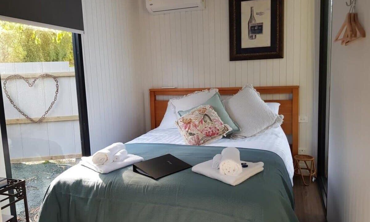 Photo of Bedroom in Redwood Valley