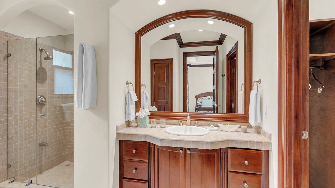 Photo of Bathroom in Pacuare Reserve