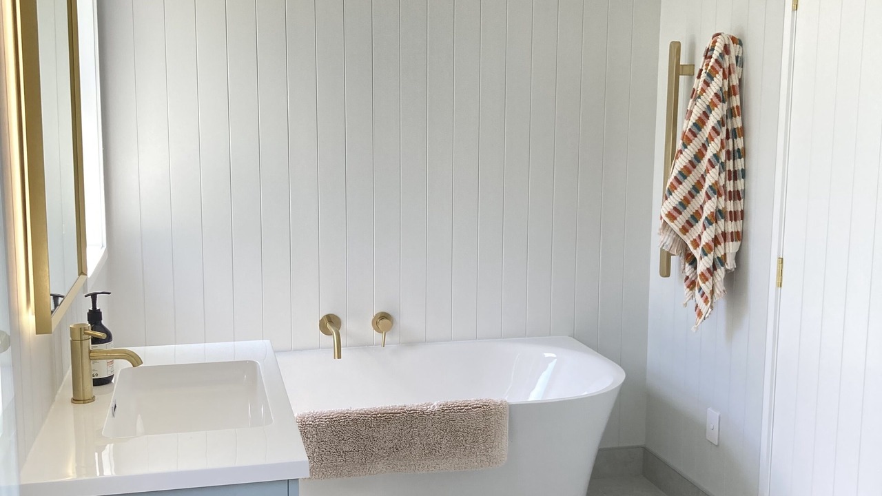 Photo of Bathroom in Clarks Beach