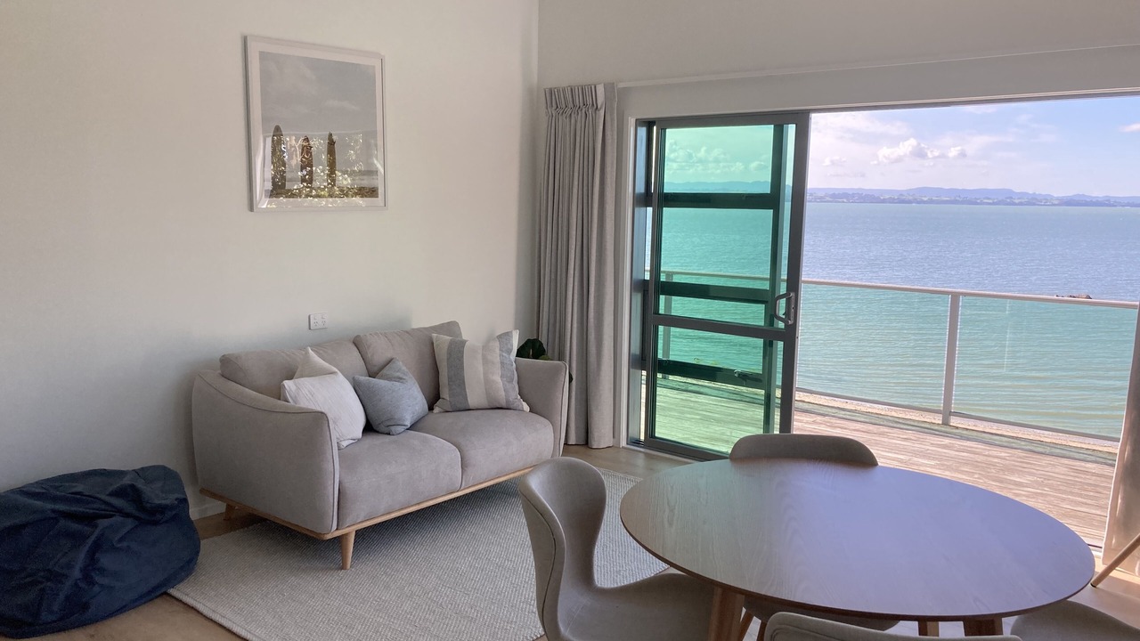 Photo of Livingroom in Clarks Beach