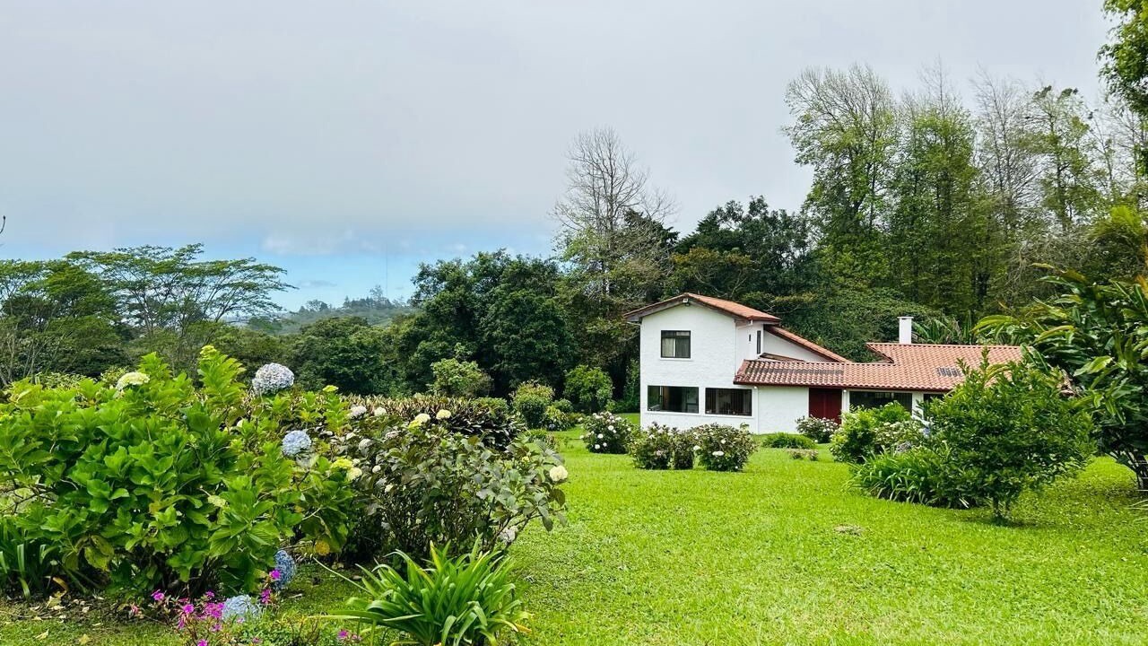 Photo of Outdoor in Roble