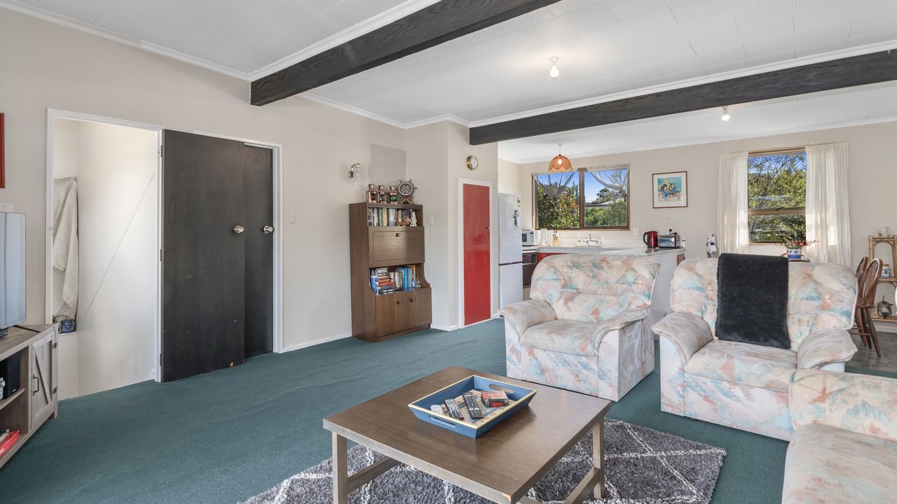 Photo of Livingroom in Picton