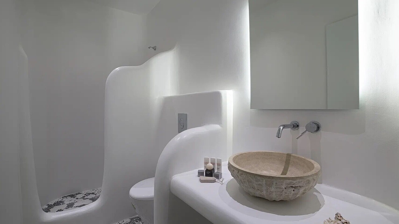 Photo of Bathroom in Faros Armenistis