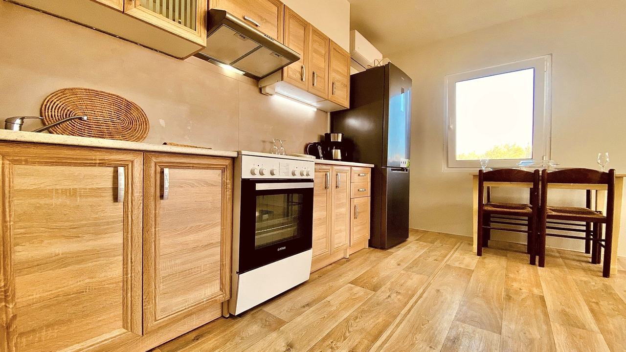 Photo of Kitchen in Minoa Pediada