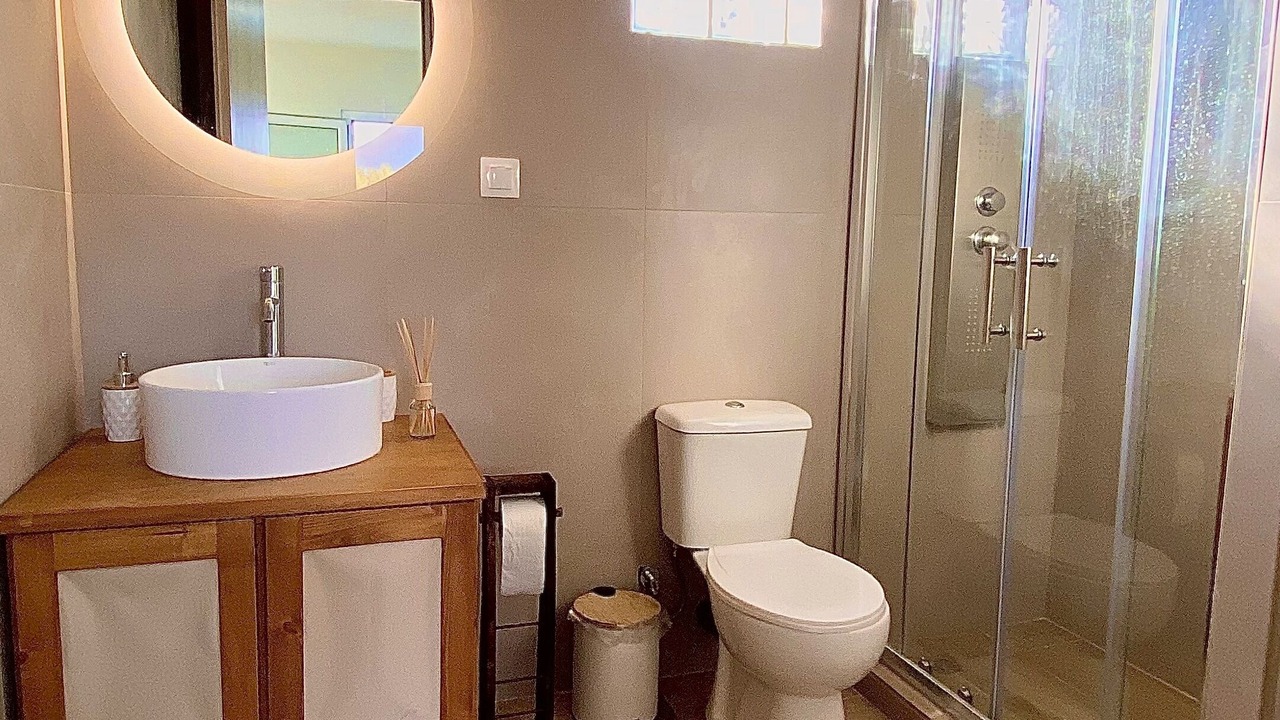 Photo of Bathroom in Minoa Pediada