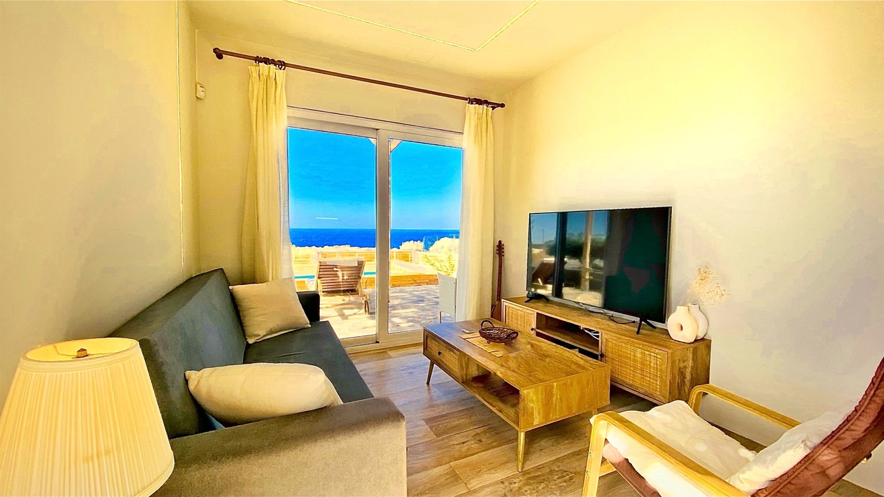 Photo of Livingroom in Minoa Pediada