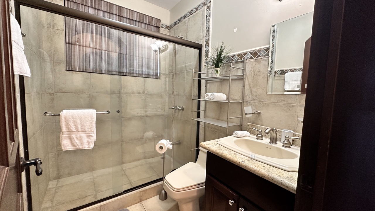 Photo of Bathroom in Pacuare Reserve