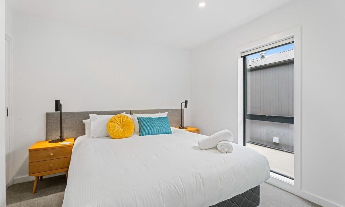 Photo of Bedroom in Albert Town