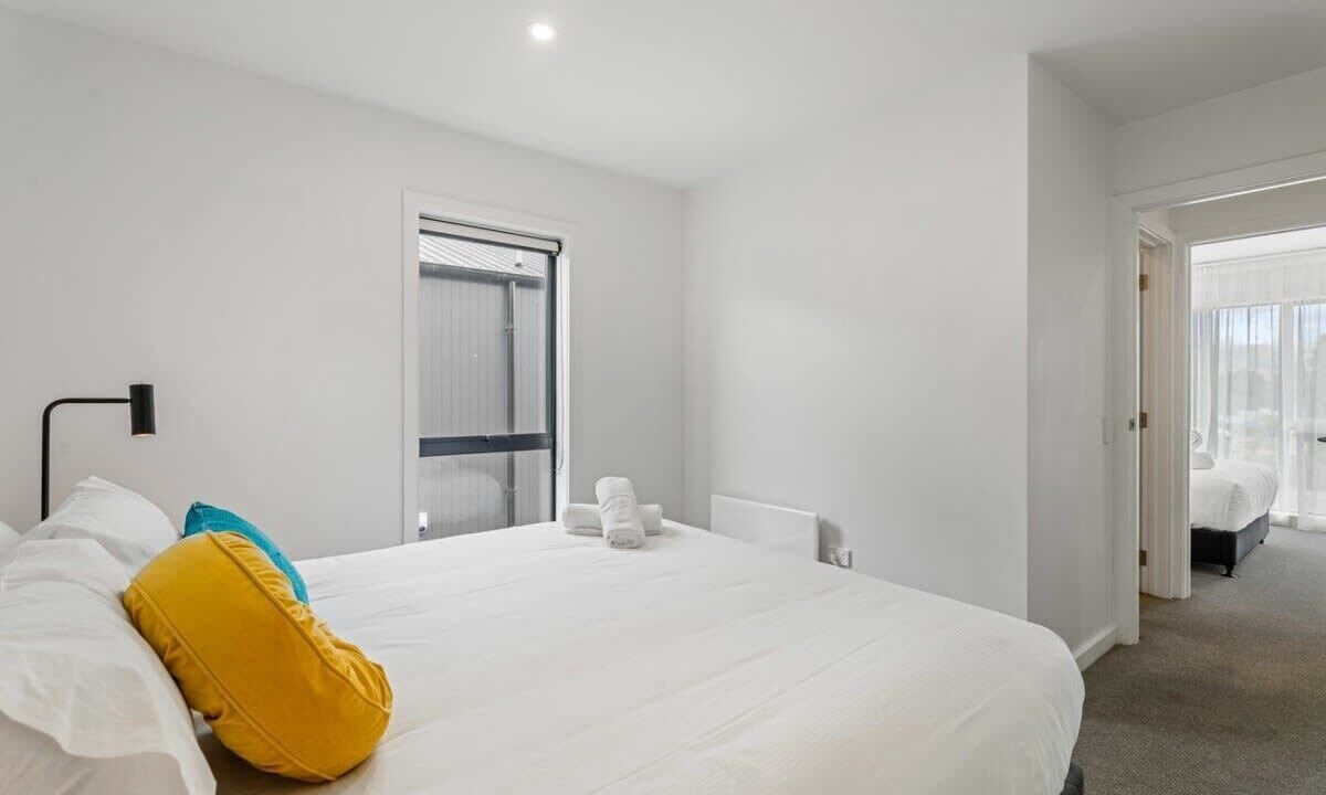 Photo of Bedroom in Albert Town