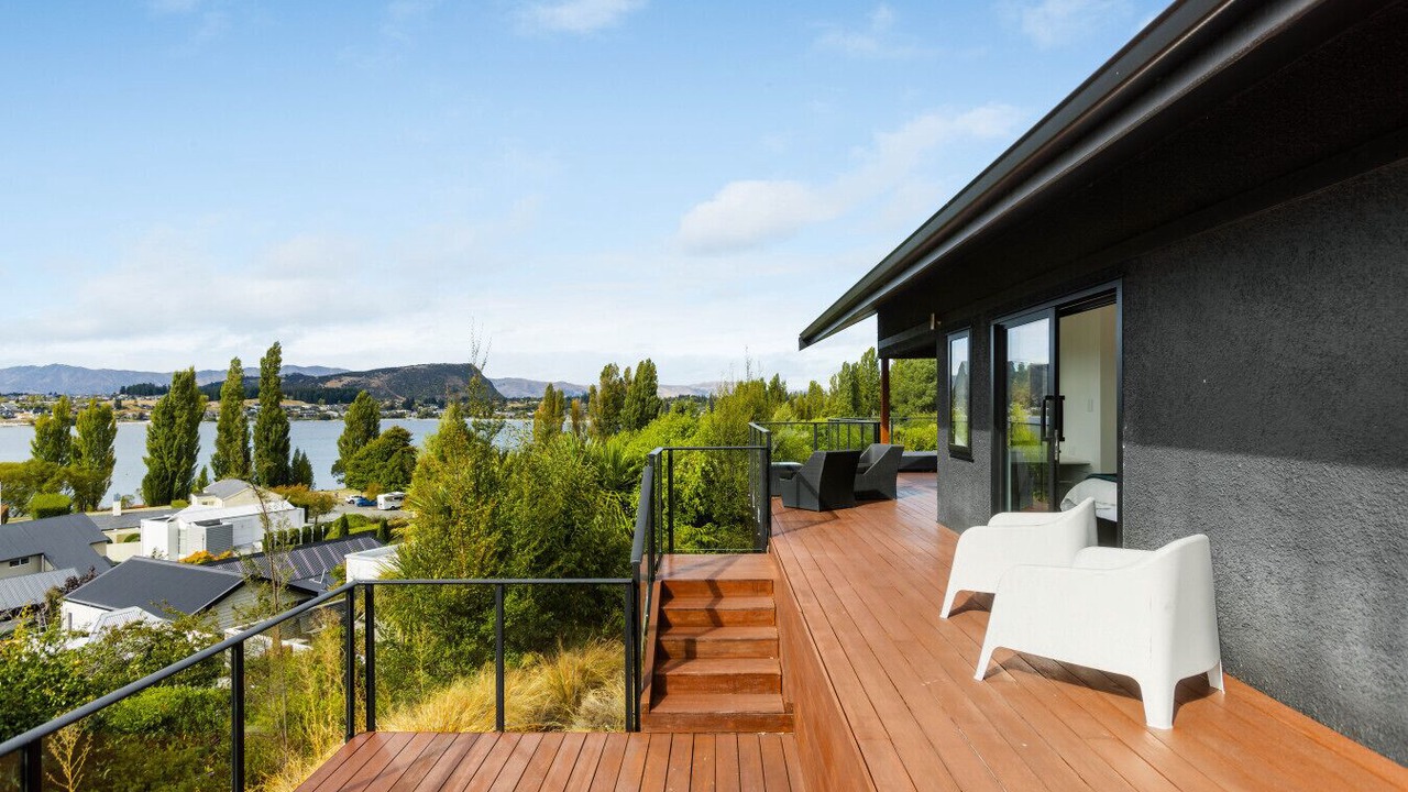 Photo of Patio Balcony in Wanaka