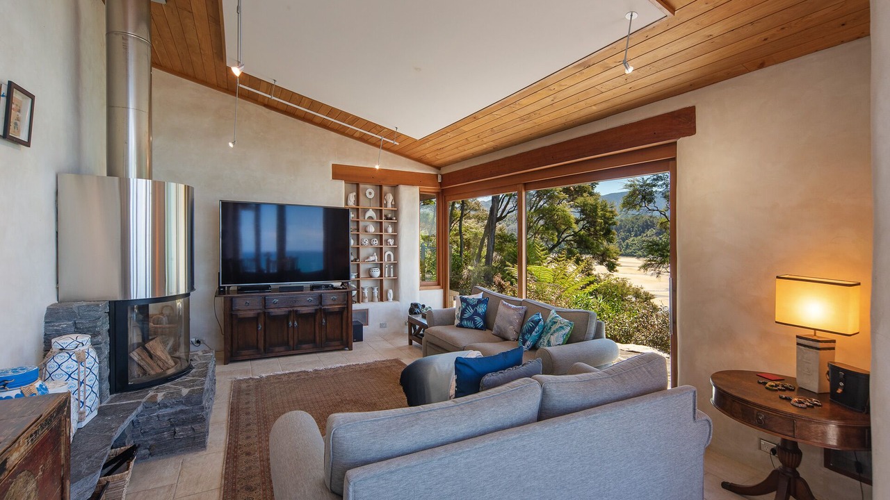 Photo of Livingroom in Ngaio Bay