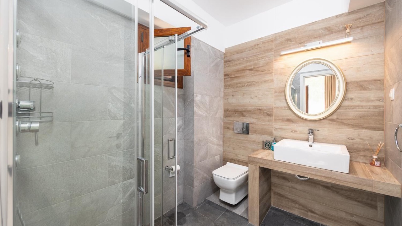 Photo of Bathroom in Kolaitis