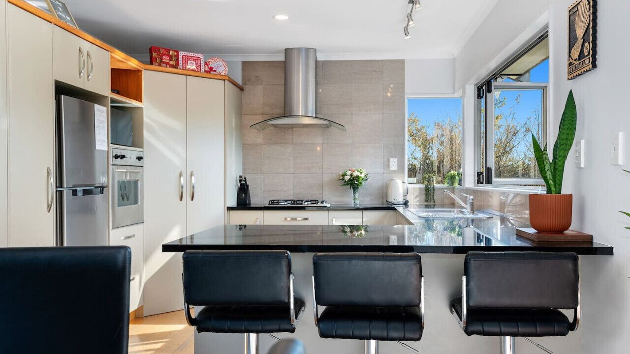 Photo of Kitchen in Kawaha Point