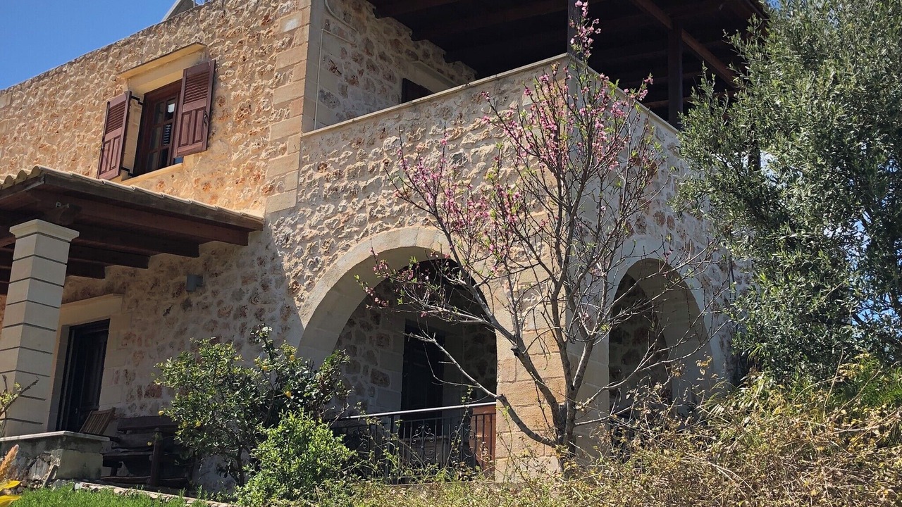 Photo of Outdoor in Makhairoi