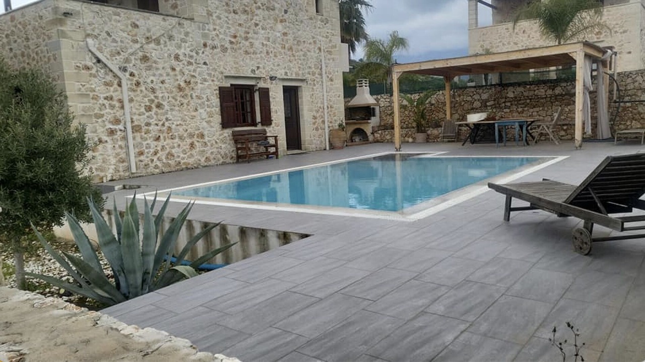 Photo of Outdoor in Makhairoi