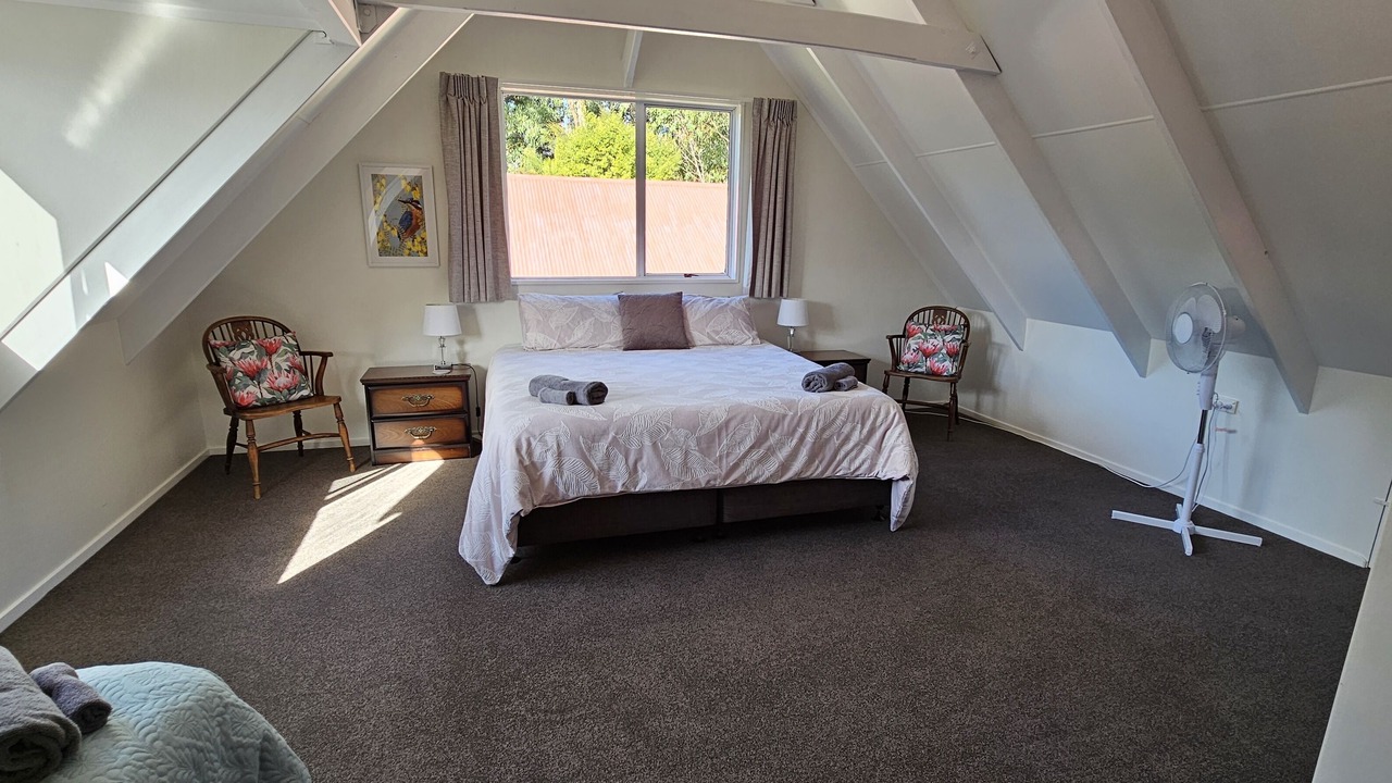 Photo of Bedroom in Pakawau