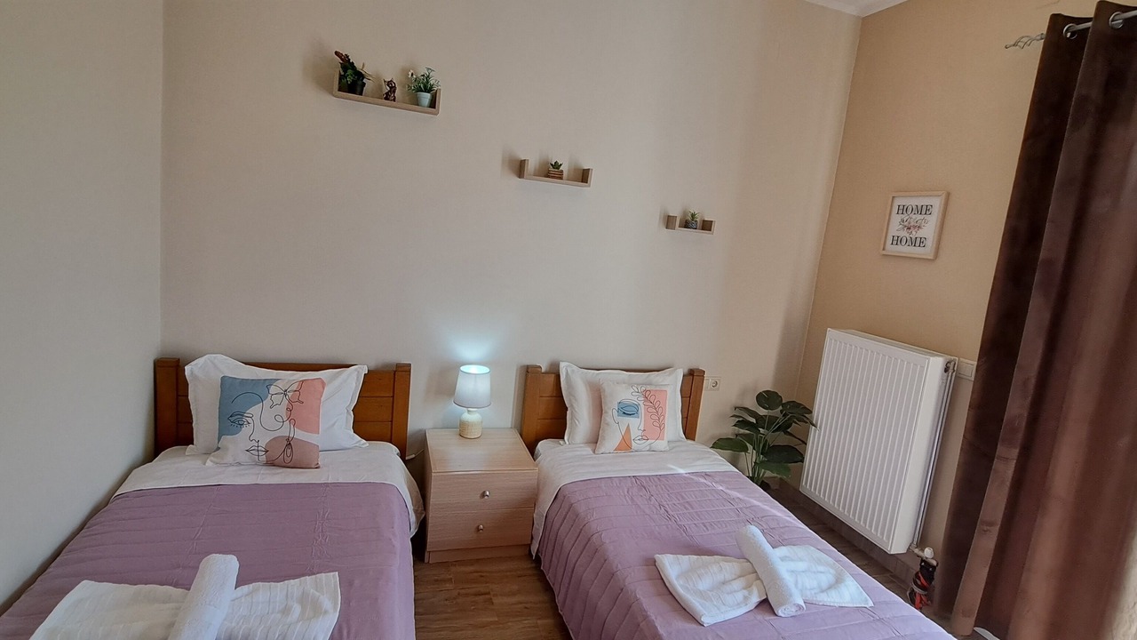 Photo of Bedroom in Malia