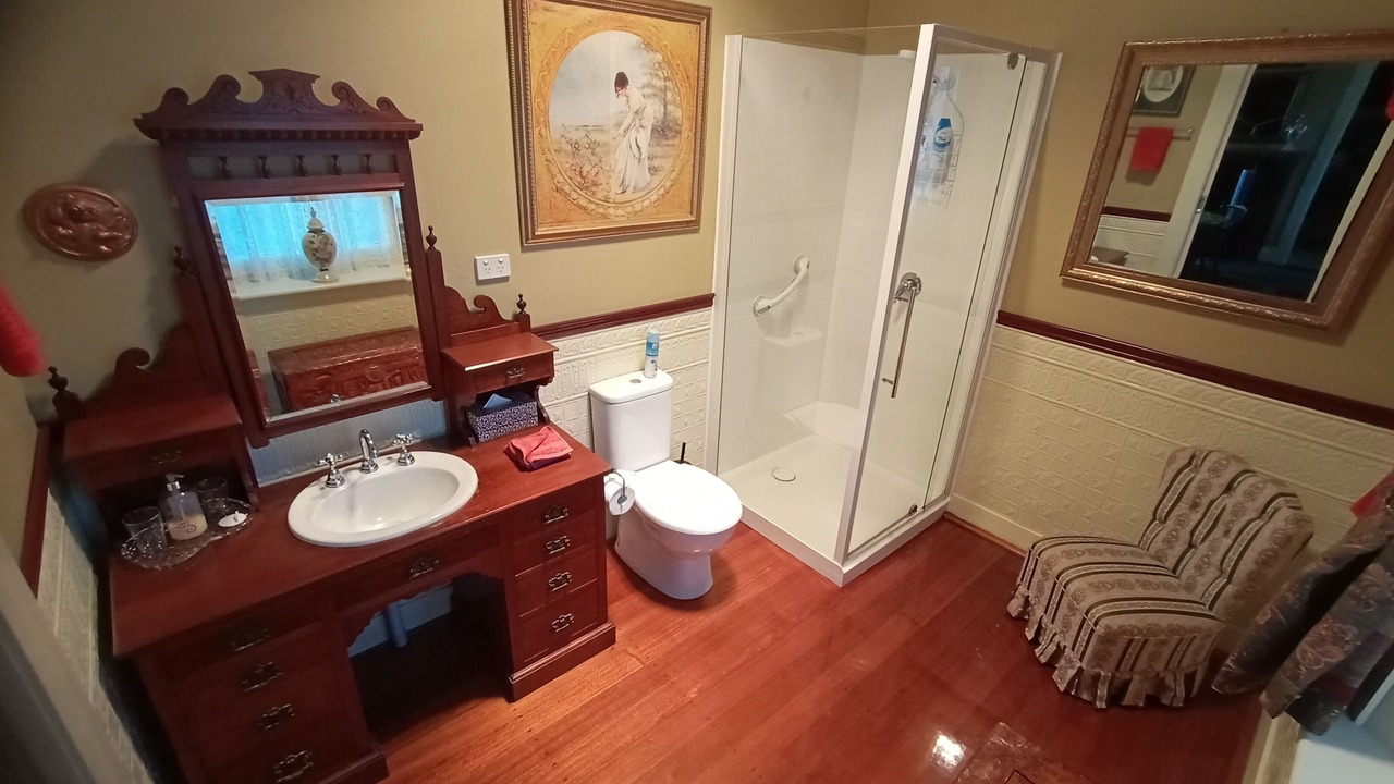 Photo of Bathroom in Deloraine