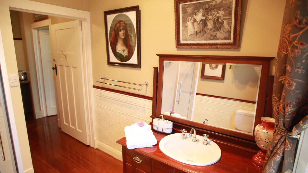 Photo of Bathroom in Deloraine